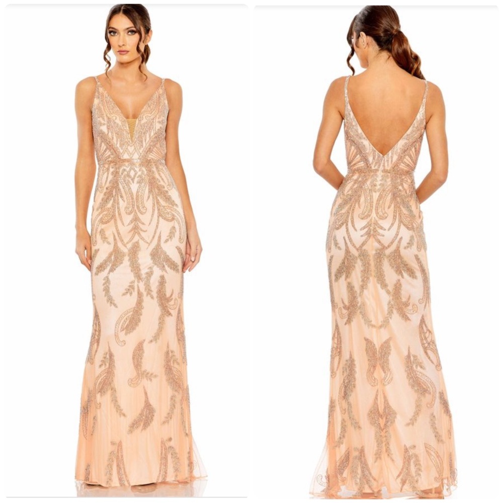 MacDuggal size 14 V neck sequin Elegant  Evening Gown